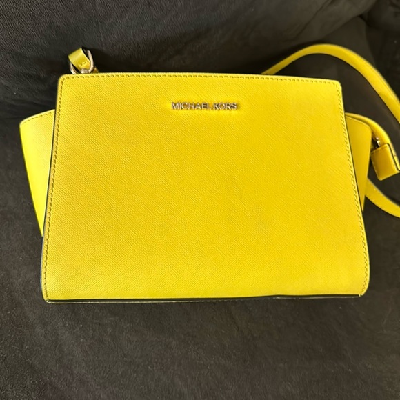 SOLD! Michael Kors - purse and wallet. Excellent condition. - Picture 1 of 7